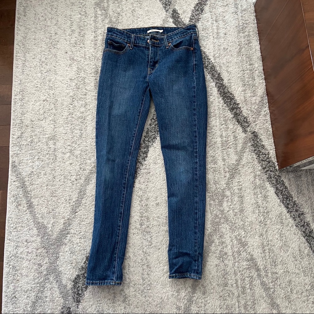 Levi’s 711 Skinny Jeans